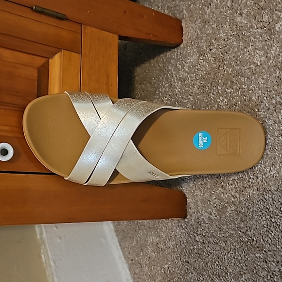 Reef Women's Cushion Spring Bloom Slide Sandal - Picture 2 of 10